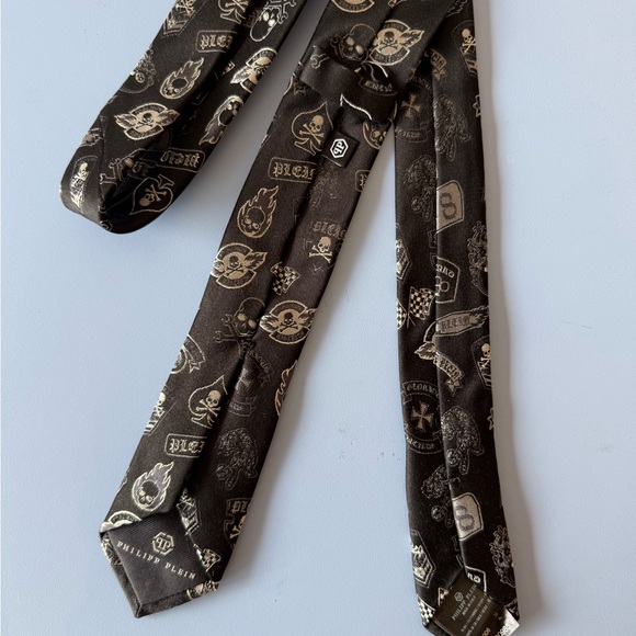 Philipp Plein Black and Silver Tie - Picture 7 of 11